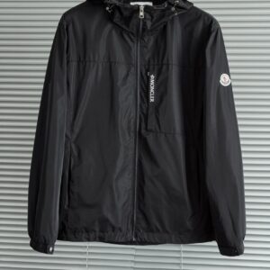 [몽클] 포켓 레터링 후드 바람막이 자켓 color: 블랙