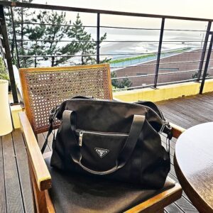 [프라다] 앞지퍼여행구 가로48 * 세로26 * 폭17