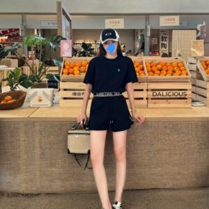 [디올] 블랙 로*반팔티셔츠 & 반바지 세트 ㆍ컬러 ㅡ 블랙 ㆍ사이즈 ㅡ 55. 66