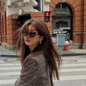 [루이비통] 26ss 트리옹프 캔버스 버킷백 미듐 /스몰 구성 - 풀*이스 구성 재질 - 소가죽 small