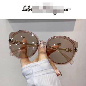 [페레가모] FE 선글라스 캣츠아이 브라운 *수입고급* *하드케이스포함* *케이스색상과 모양 랜덤*