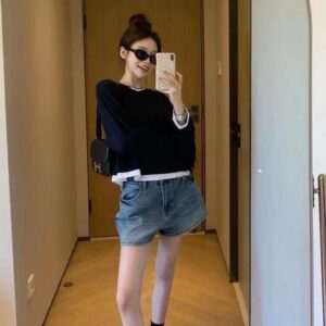 [프라다] 삼각 로* 레이어드 롱슬리브 - 수입 Color 네이비 , 버건디 Size M , L 미세오차 -,+1~3cm 가슴,어깨,기장,소매