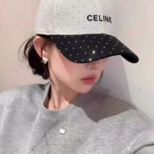 [셀린느] 비즈 로* 자수 모자
