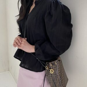 [팬디] 몬트레조 버킷백 구성 : 본품, 더스트, 스트랩두개