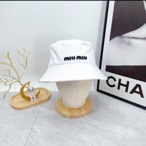 [미우미우] 벙거지(수입)■ ○프리사이즈 ○색상 블랙.화이트