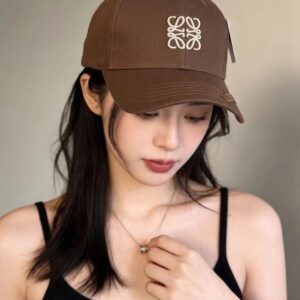 [로에베] 클래식 자수 모자 ㅡBrown 칼라 :ONE