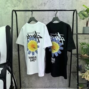 [스투시] STU 삐플라워 하프. SIZE 프리 오버사이즈 105~110 COLOR 블랙 화이트