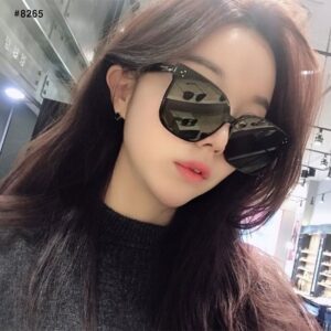 [젠틀몬스터] 허 (HER) 01 선글라스