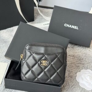 [샤넬] C 지퍼카드 램스킨 금장 11*9.5*2 박스구성