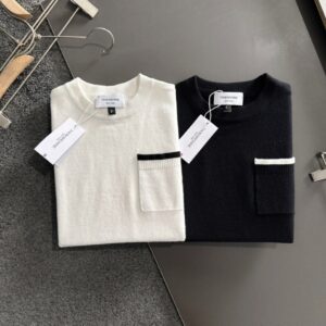 [톰브라운] 밀라노 스티치 티핑 크루넥 니트 스웨터 color: 블랙 , 아이보리
