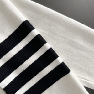 [톰브라운] 밀라노 스티치 티핑 크루넥 니트 스웨터 color: 아이보리 , 블랙