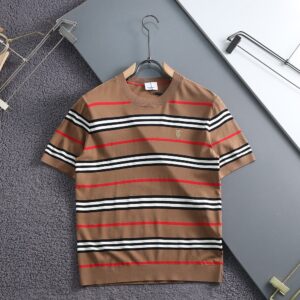 [버버리] 스트라이프 자수로* 니트 라운드 Color 베이지 Size 95. 100. 105
