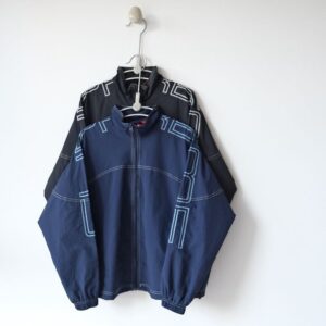 [슈프림] 스펠아웃 자수 트랙 자켓 - 수입 Color 블랙 , 네이비 Size M , L , XL 미세오차 +,-1~3cm 가슴둘레,어깨&소매,기장