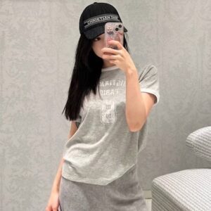 [디올] 블랙 패치 로* 모자 칼라 :ONE