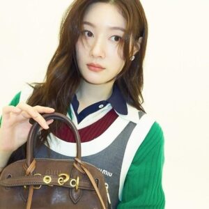 [미우미우] 미 아방뛰르 탑핸들 더스트구성