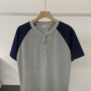 [미우미우] 26 저지 헨리 셔츠 - 수입 Color 그레이&네이비 Size M , L 미세오차 +,-1~3cm 가슴둘레,기장,어깨&소매