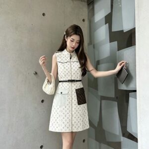 [루이비통] LV 33048 모노그램 모티프 집업 원피스
