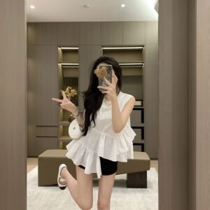 [발렌티노] VLTN 33006 체인 로* 비대칭 프릴 슬리브리스 탑