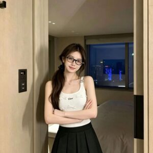[디올] DI 33060 리본 자카드 로* 슬리브리스 탑