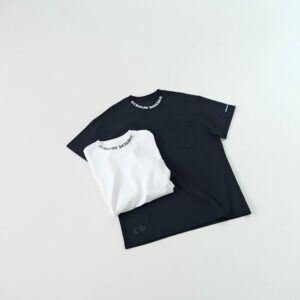 [크롬하츠] 26 넥 레터링 반팔티셔츠 - 수입 Color 블랙 , 화이트 Size XS , M , L 미세오차 +,-1~3cm 가슴,어깨,기장,소매
