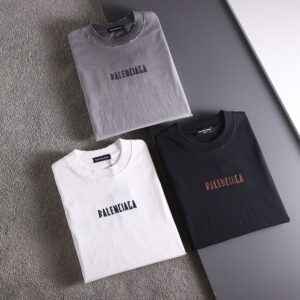 [발렌시아가] 3D 레터링로* 라운드 티셔츠