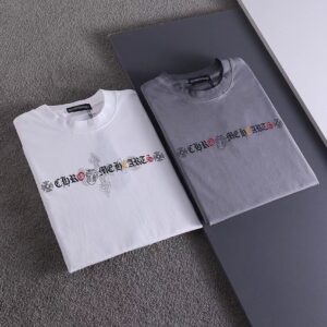 [크롬하츠] 레터링로* 빽레더패치 라운드티셔츠 Color 화이트. 그레이 Size 95. 100. 105. 110 세미오버사이즈