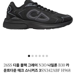[디올] 카운트다운 그레이 테크 스니커즈