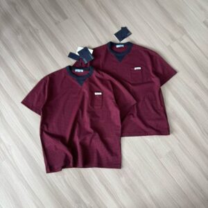 [프라다] 26 스트라이프 저지 오버 티셔츠 - 수입 Color 버건디 Size M , L 미세오차 +,-1~3cm 가슴,어깨,기장,소매
