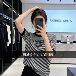 [프라다] 스트라이프 크루넥 반팔티