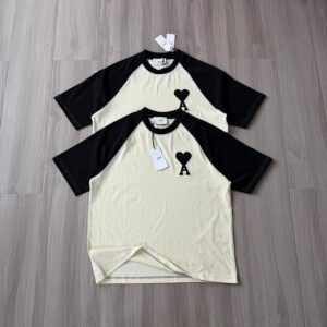 [아미] 26 하트 니트 패치 배색 티셔츠 - 수입 Color 아이보리&블랙 Size L , XL 미세오차 +,-1~3cm 가슴,기장,어깨+소매