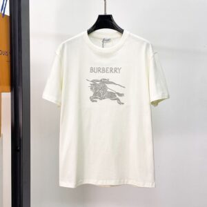 [버버리] BBR M 650864 EKD 자수 로* 코튼 반팔