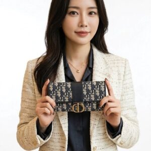 [디올] 30 몽테인 CD로* 체인 장지갑