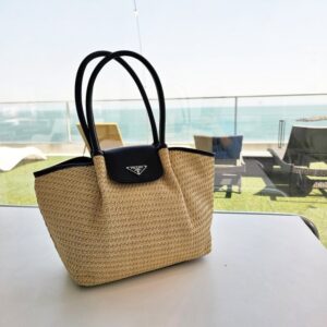 [프라다] 콤비라탄백 밑가로 28cm 제일넓은곳가로40cm 중간세로29cm 폭12cm