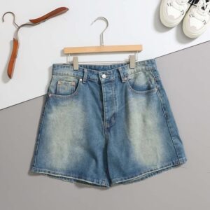 [마르지엘라] 넘버링 레더 패치 데일리 데님 숏 팬츠 ㆍcolor ㅡ 연청 ㆍsize ㅡ 30. 32. 34. 36. 38