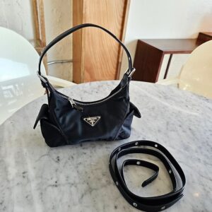 [프라다] 양포켓숄더 가로23cm * 세로12cm * 폭9cm