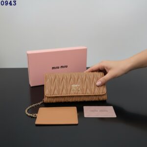 [미우미우] 0943 마테라쎄 장지갑